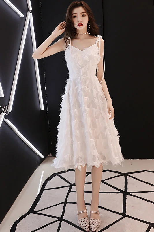 White Tea-Length A-Line Spaghetti Straps Scoop Neck Homecoming Dresses With Tassels