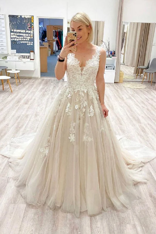 Chic A-line V-neck Lace Long  Prom Dress