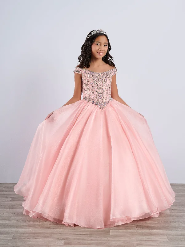 Tiffany Princess 13788 Size 6 White A Line Girls Pageant Dress Crystal Bodice off the shoulder Ballgown Tiffany Princess 13788 Size 6 White A Line Girls Pageant Dress Crystal Bodice off the shoulder Ballgown