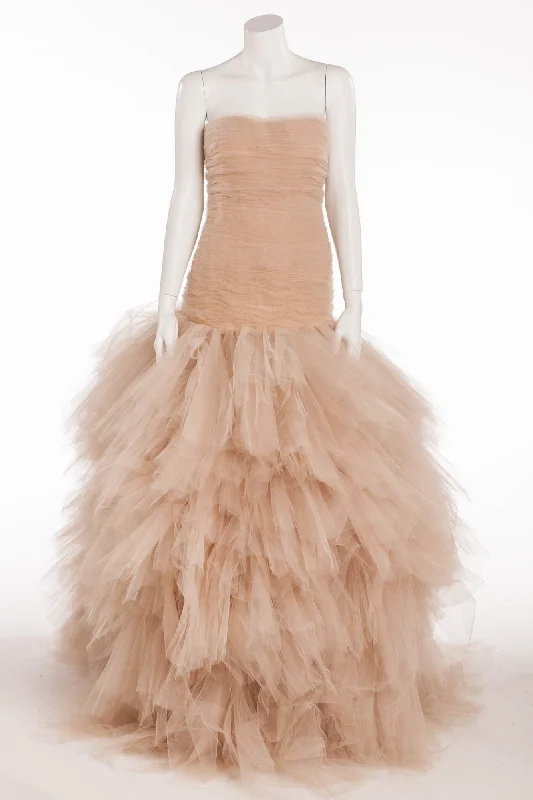 Oscar De La Renta - Editorial, New with Tags Taupe Strapless Fitted Bodice with Shredded Skirt - US10 breathable skirt fabric Oscar De La Renta - Editorial, New with Tags Taupe Strapless Fitted Bodice with Shredded Skirt - US10 breathable skirt fabric