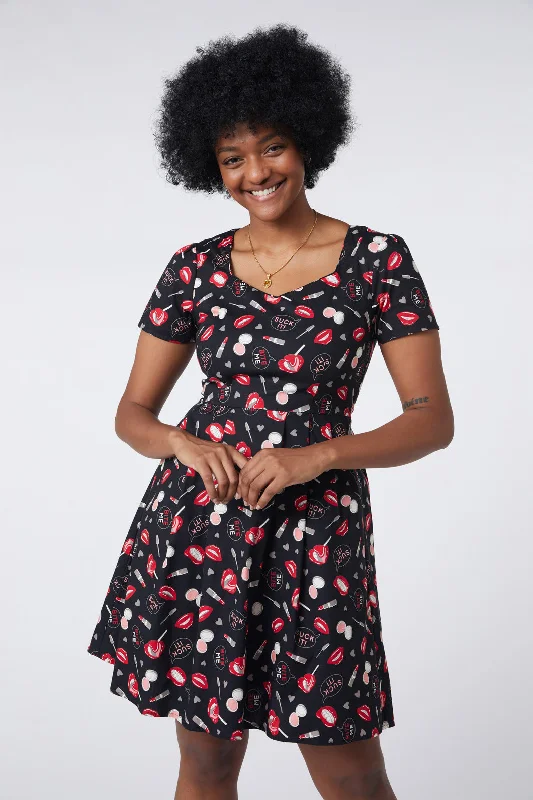 Kiss And Makeup Dress Square Neckline Feminine