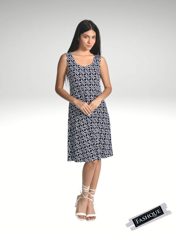 FASHQUE - SUNDRESS - Skater Style tank dress with square back - D001 SALE Tunics Luxurious high-end FASHQUE - SUNDRESS - Skater Style tank dress with square back - D001 SALE Tunics Luxurious high-end